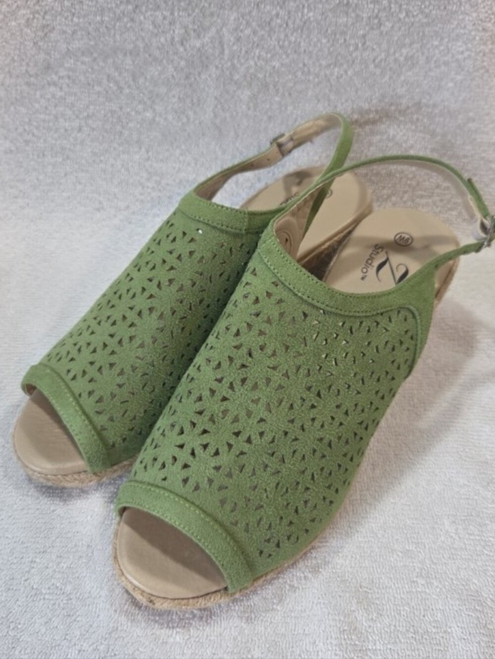 Like New Z Studio Wedges Size  9